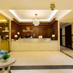 Hotel The Vegas By De Pavilion, Airport, Nueva Delhi